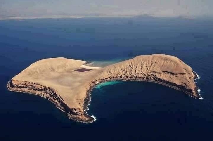 شواطئ يمنية